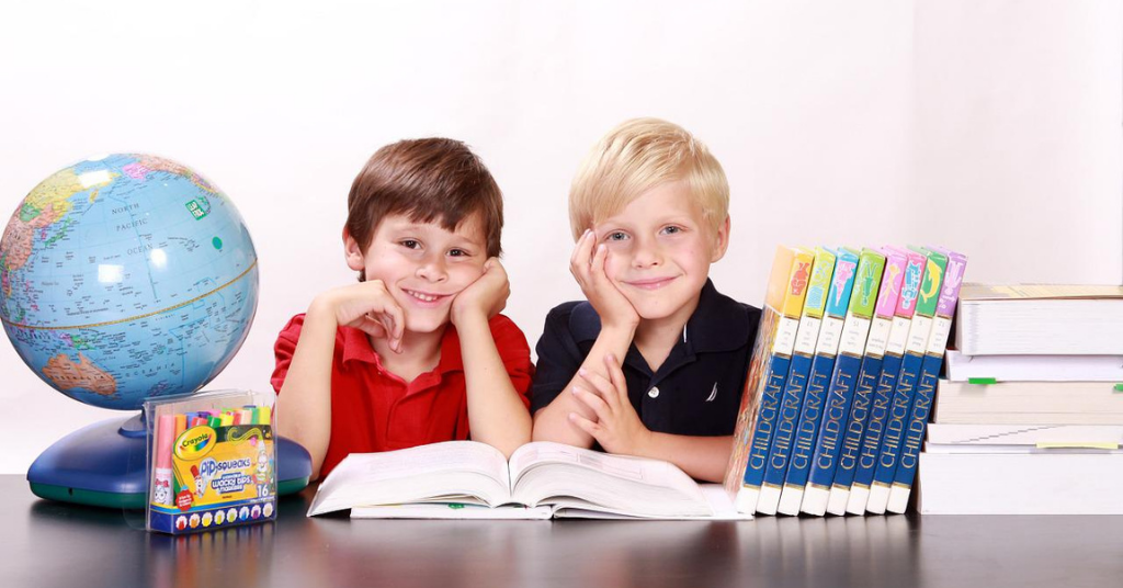 7 Ways to Make Student Life Easier and Productive for Your Child